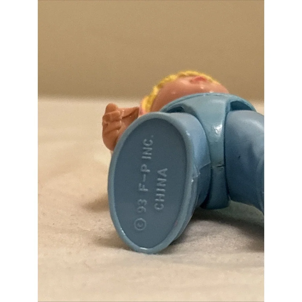 Fisher-Price Loving Family Dream Dollhouse Blonde Girl Blue Bib Overalls 1993